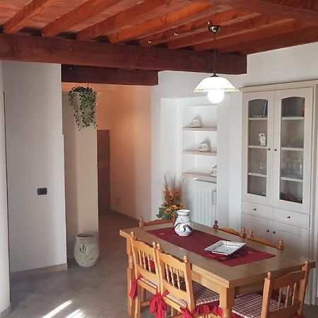 Beautiful Apartment With Exclusive Garden And Terrace Монтеверди-Мариттимо Экстерьер фото