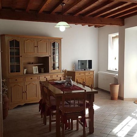 Beautiful Apartment With Exclusive Garden And Terrace Монтеверди-Мариттимо Экстерьер фото