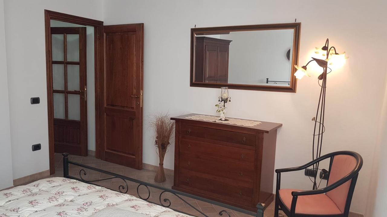 Beautiful Apartment With Exclusive Garden And Terrace Монтеверди-Мариттимо Экстерьер фото